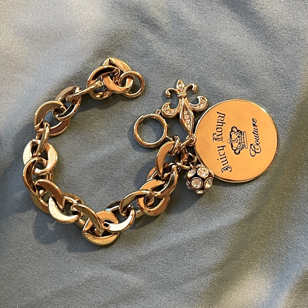 JUICY COUTURE Fleur de Lis Charm Bracelet